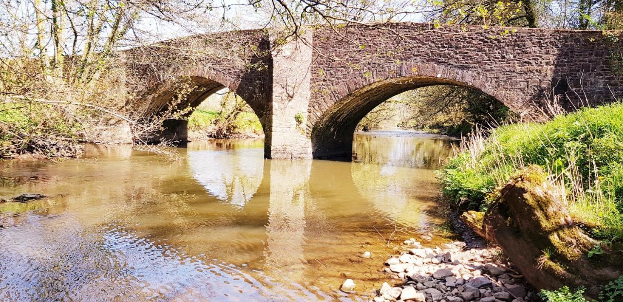 Kingsley Cottage - Beautiful Riverside Setting Beaworthy Exterior foto